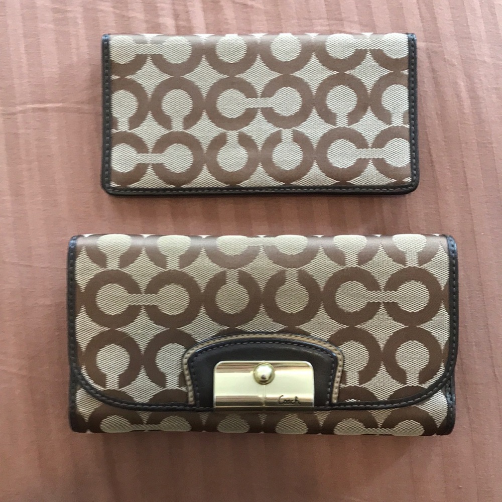 Coach wallet & checkbook set